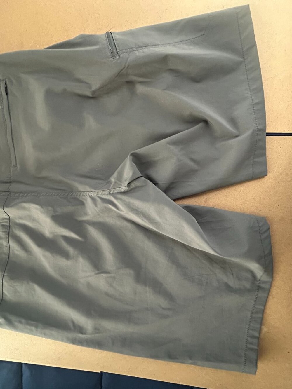 2 mens summer shorts size 38 brand new never worn